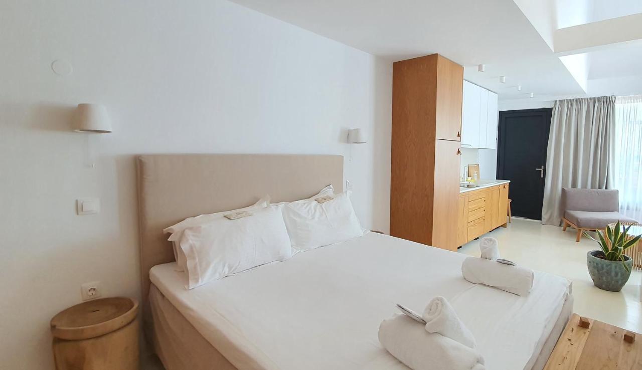Thea Suites Nea Kallikrateia Экстерьер фото