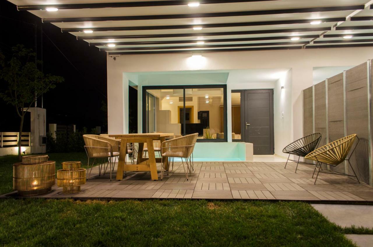 Thea Suites Nea Kallikrateia Экстерьер фото